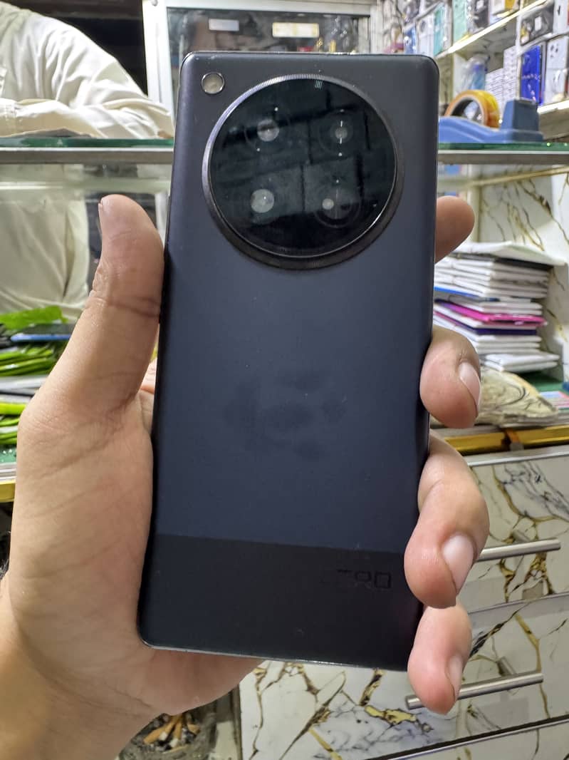 Infinix Zero 40 2