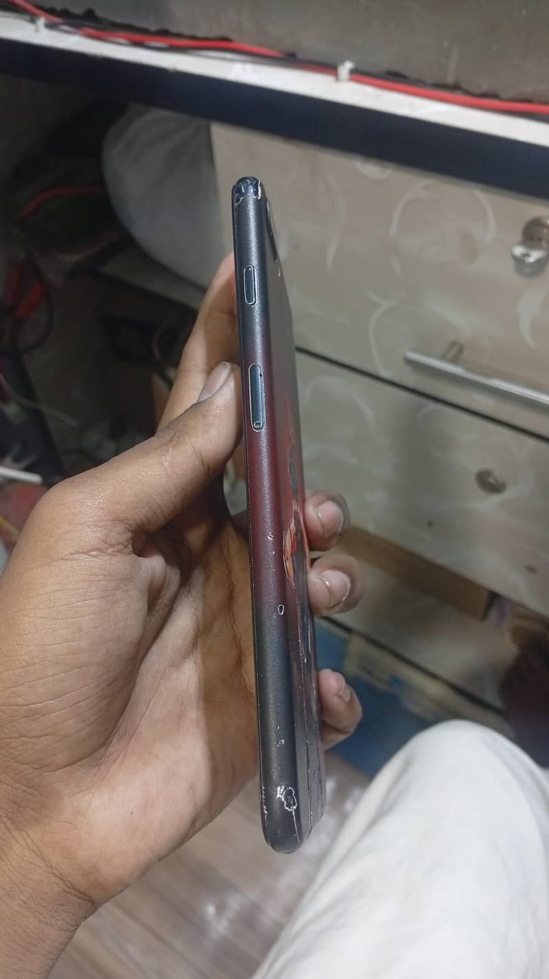 Apple iPhone 7 Plus 0