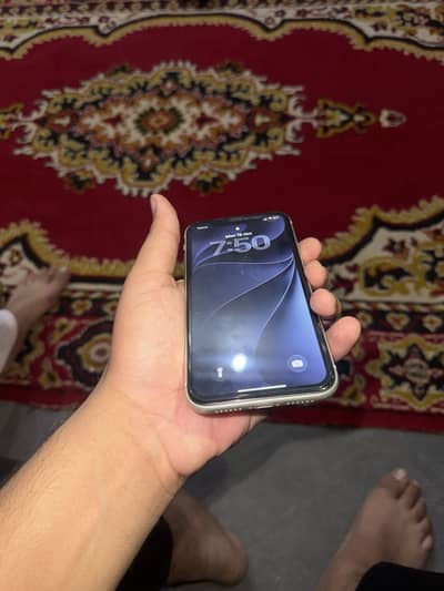 Apple iPhone 11 ( telenor sim working)
