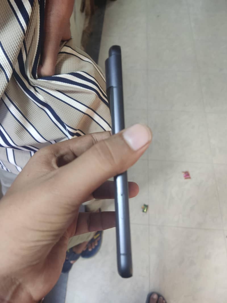 Google Pixel 8 2
