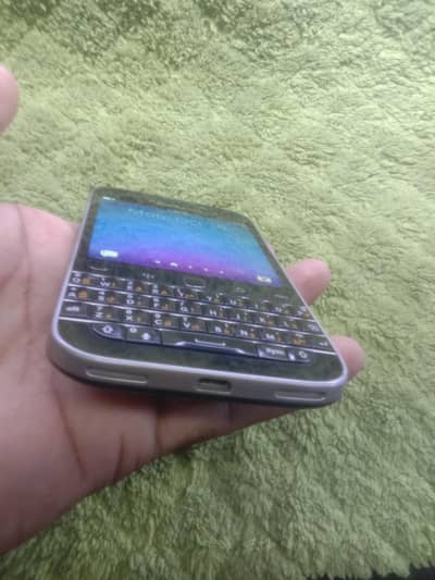 BlackBerry Classic e239 sqc100. . 1