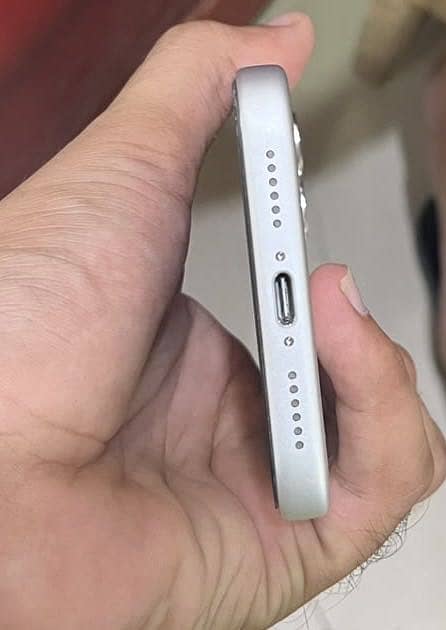 Apple iPhone 17 Pro Max 5