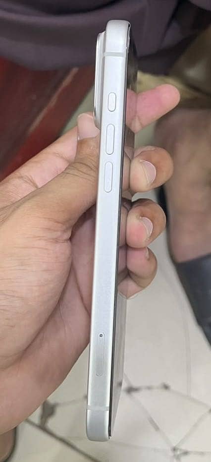 Apple iPhone 17 Pro Max 6