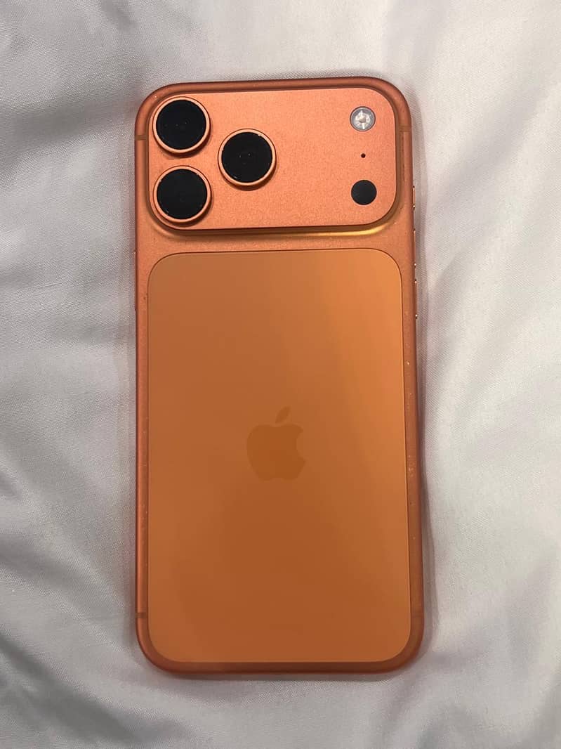 Apple iPhone 17 Pro Max 0
