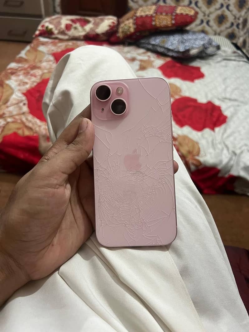 Apple iPhone 15 2