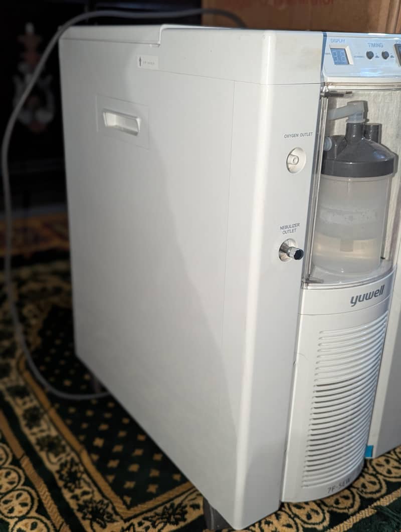 Oxygen Concentrator 1