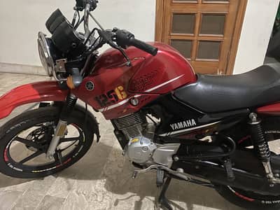 Yamaha YBRG 125  WhatsApp on 0-3-0-5-5-9-2-5-9-2-9