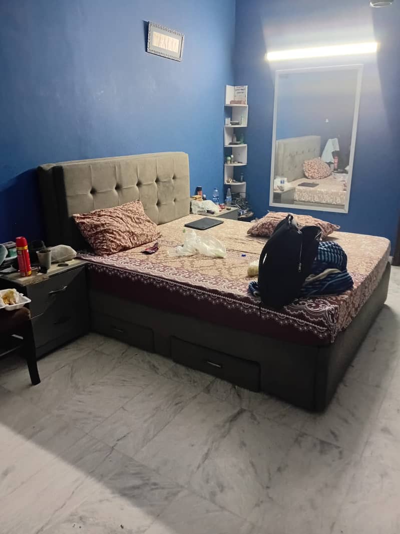 Double Bed 0