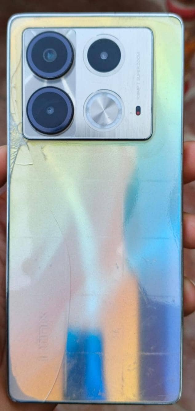 Infinix Note 40 0