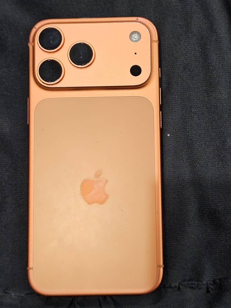 Apple iPhone 17 Pro Max 0