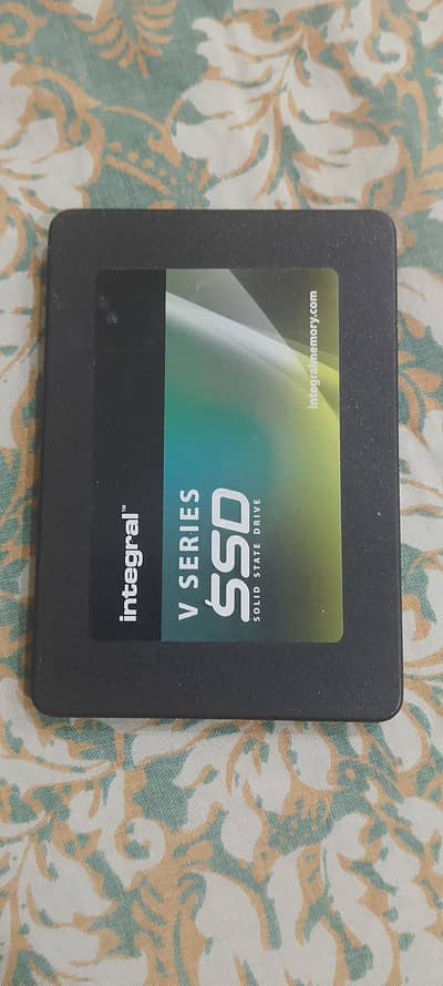 SSD card    (120 GB)