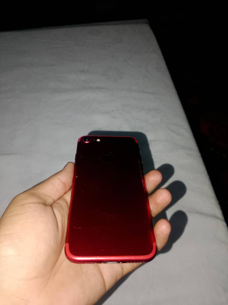 Apple iPhone 7 3