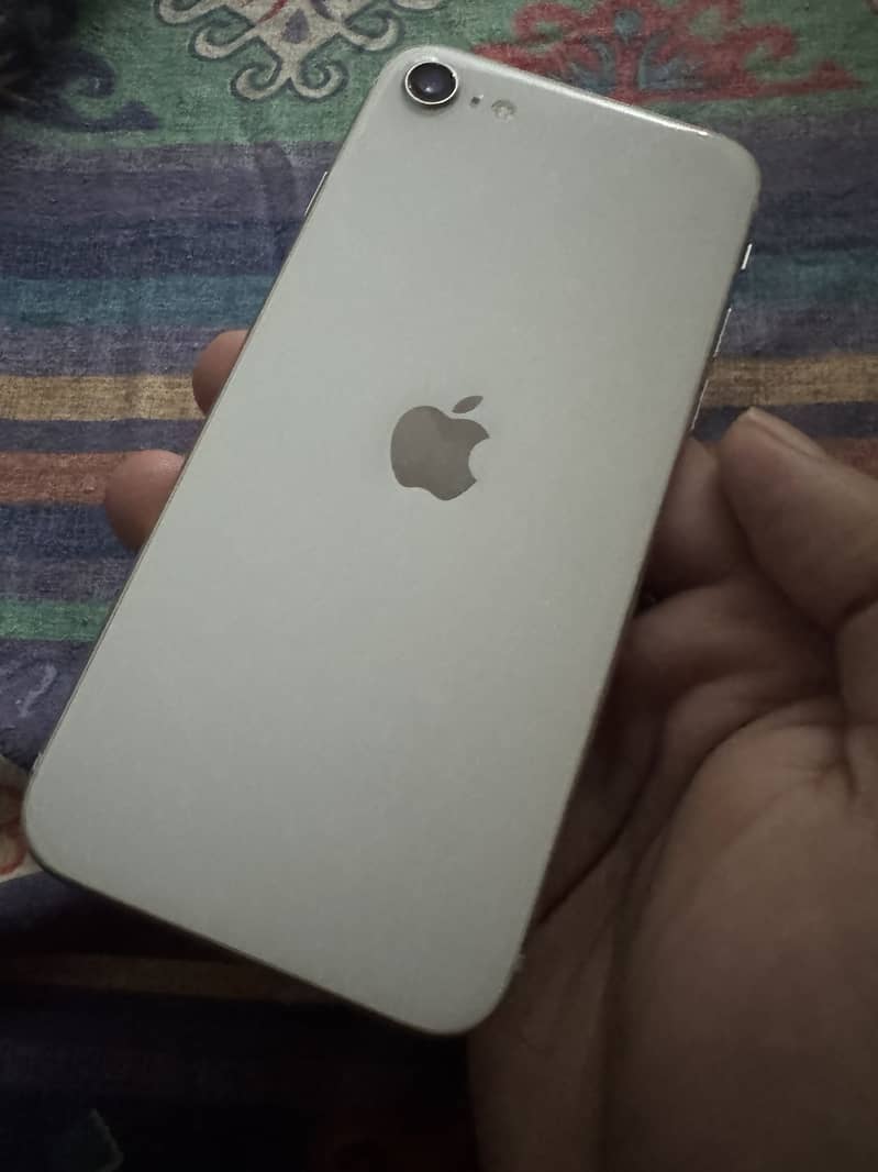 Apple iPhone SE 0