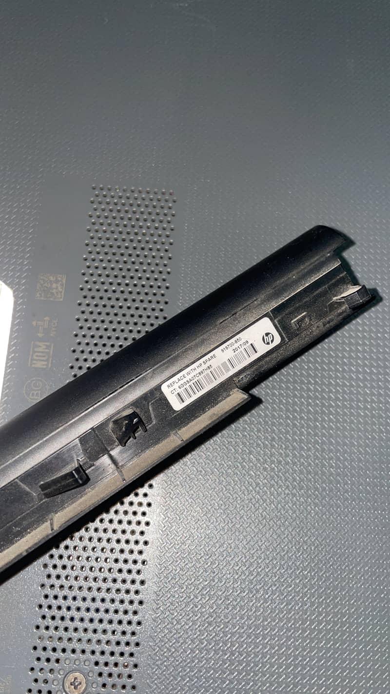 Hp-15-bs0xx 4