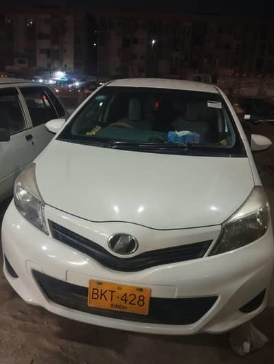 Toyota Vitz 2014