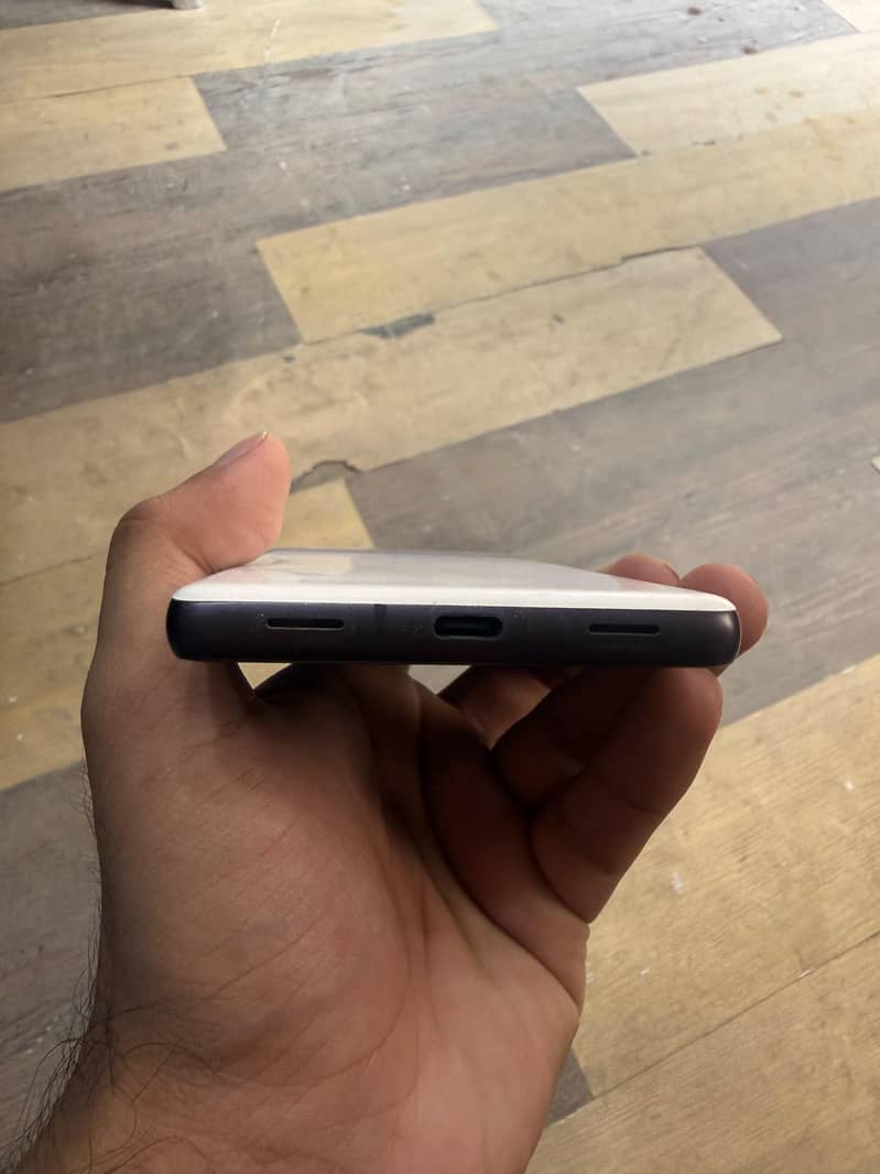Google Pixel 7a 1