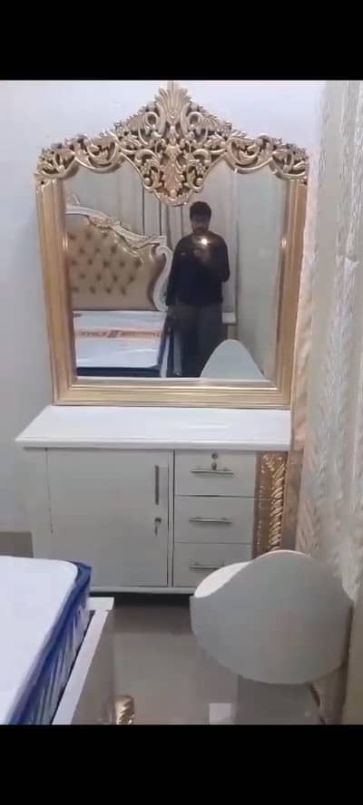 Brand New Bed & Dressing Table – Excellent Condition