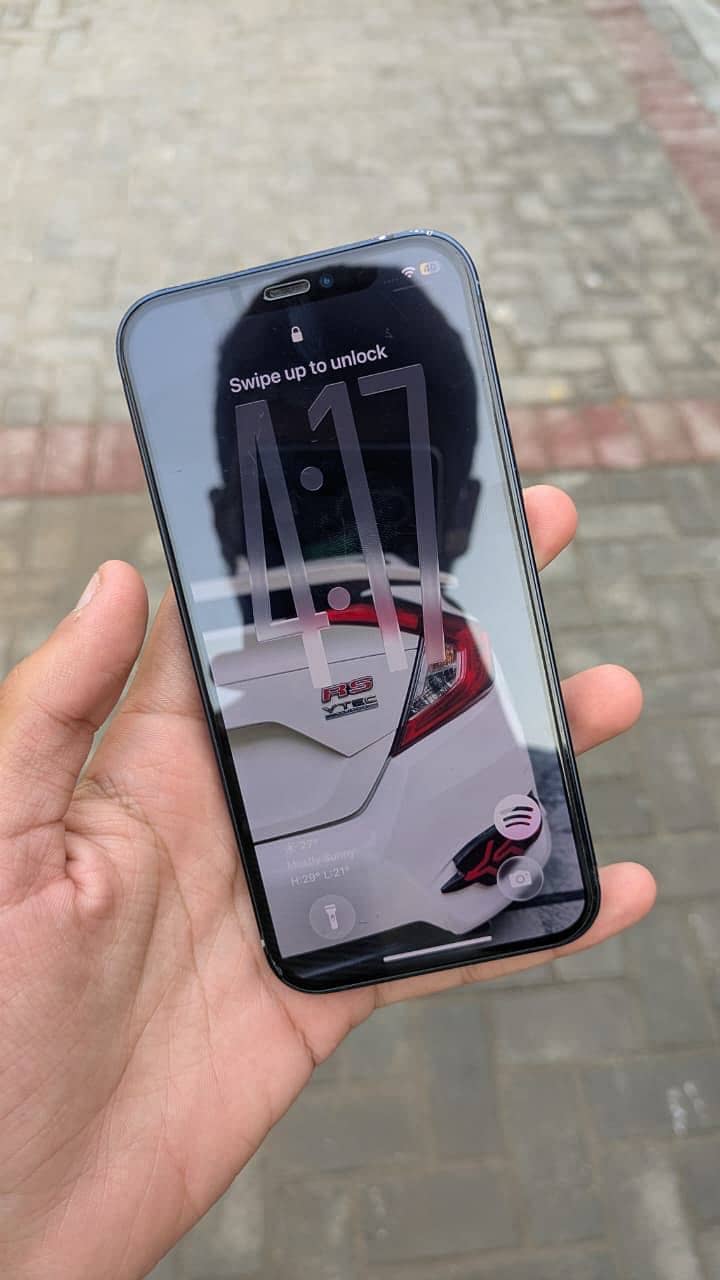 Apple iPhone 12 0