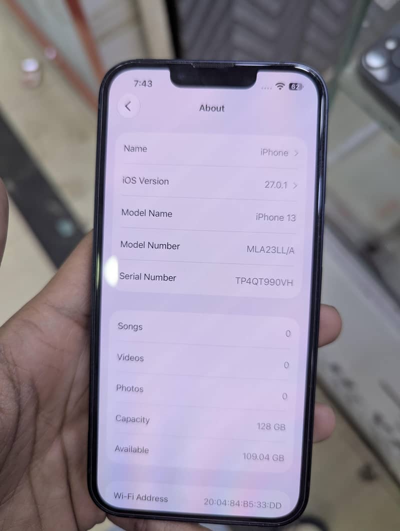 Apple iPhone 13 6