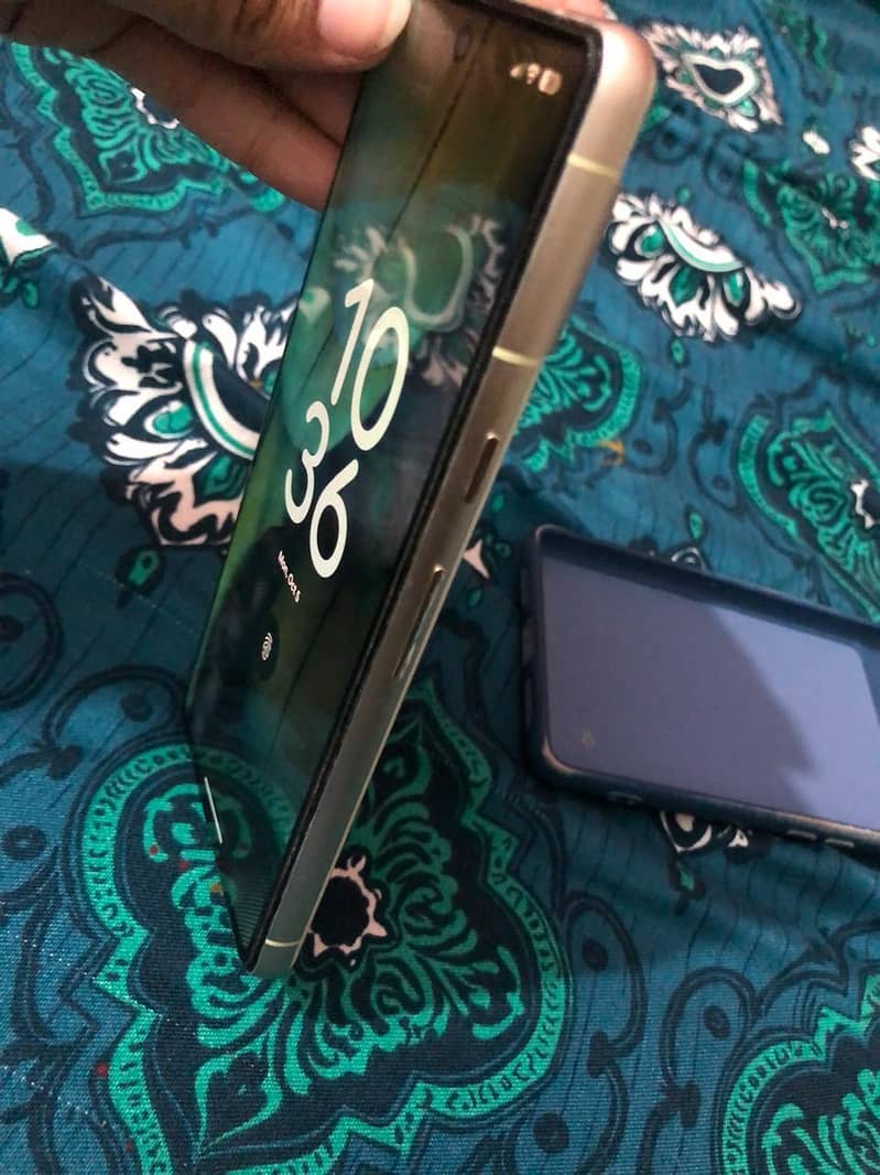 Google Pixel 7 5