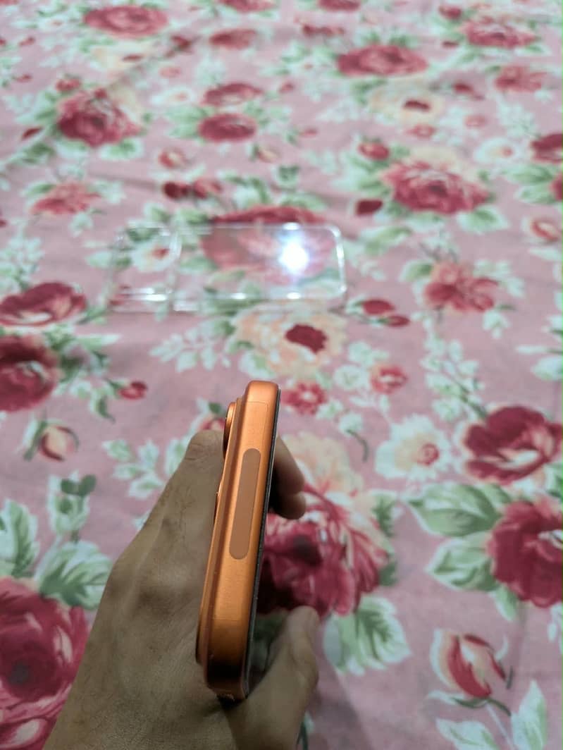 Apple iPhone 17 Pro Max 0
