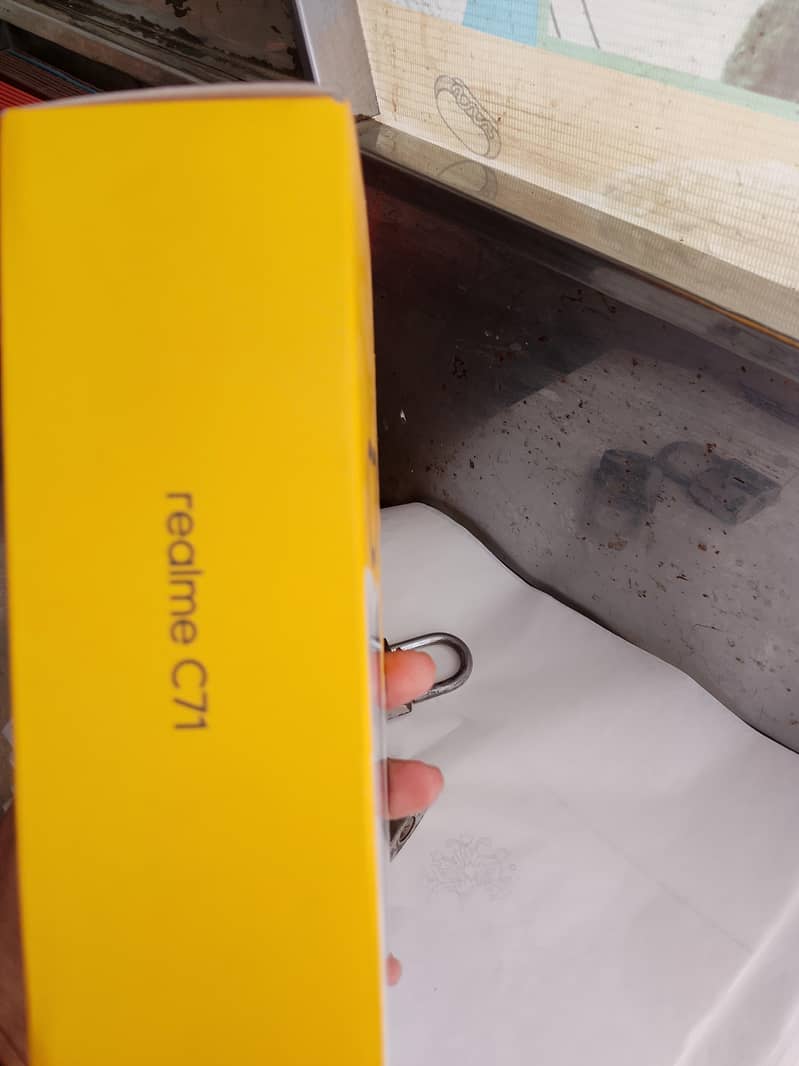 Realme C71 2