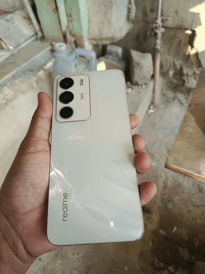 Realme C71 3