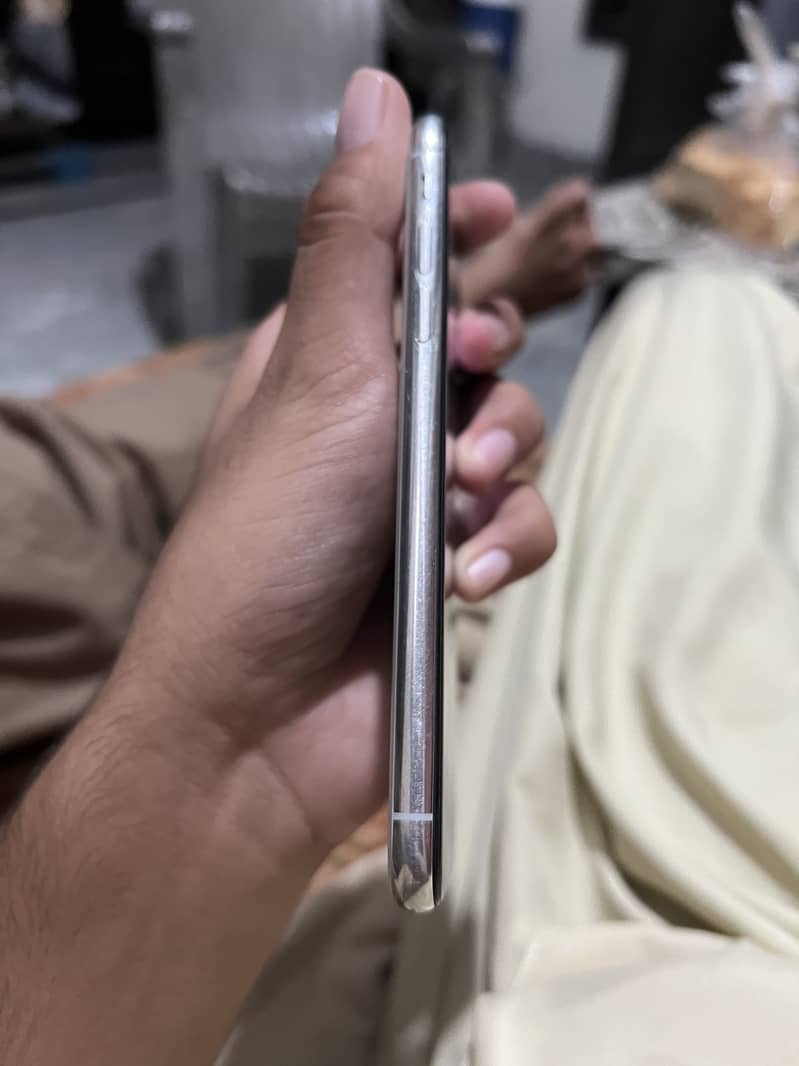 Apple iPhone X 1