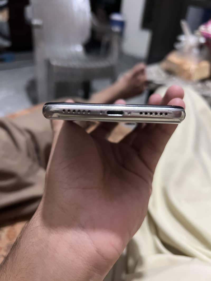 Apple iPhone X 2