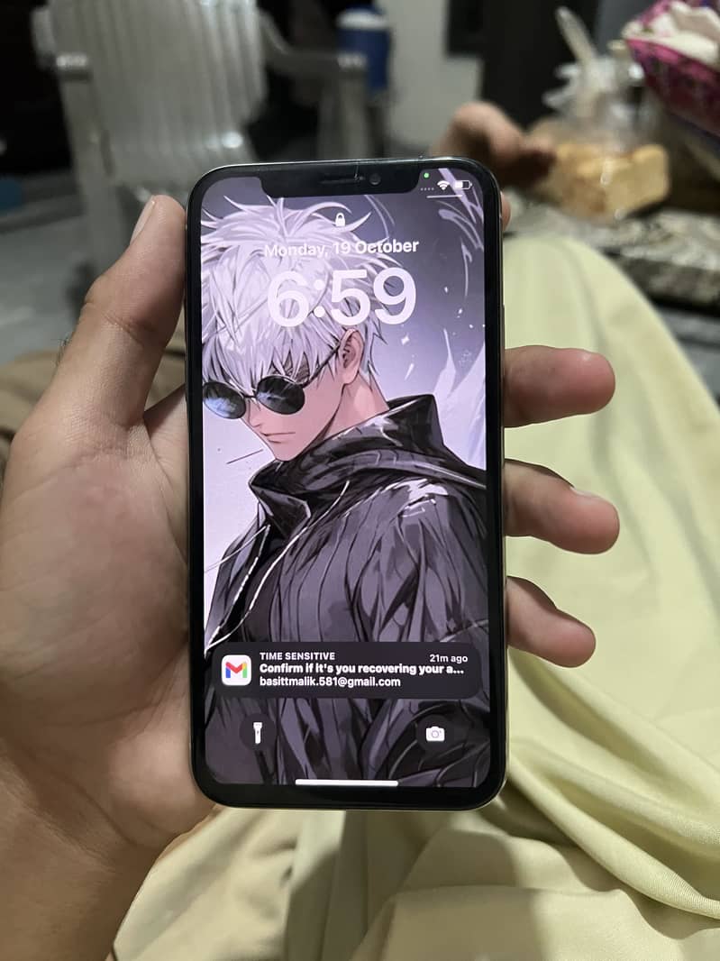 Apple iPhone X 4