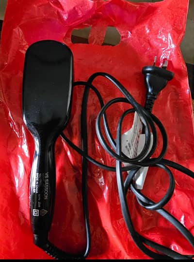 Straightening brush