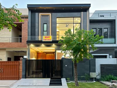 5 Marla Ultra Modern Designer House For Sale in Lake City Sector M-7B