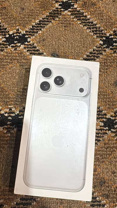 Iphone 17pro max c p y