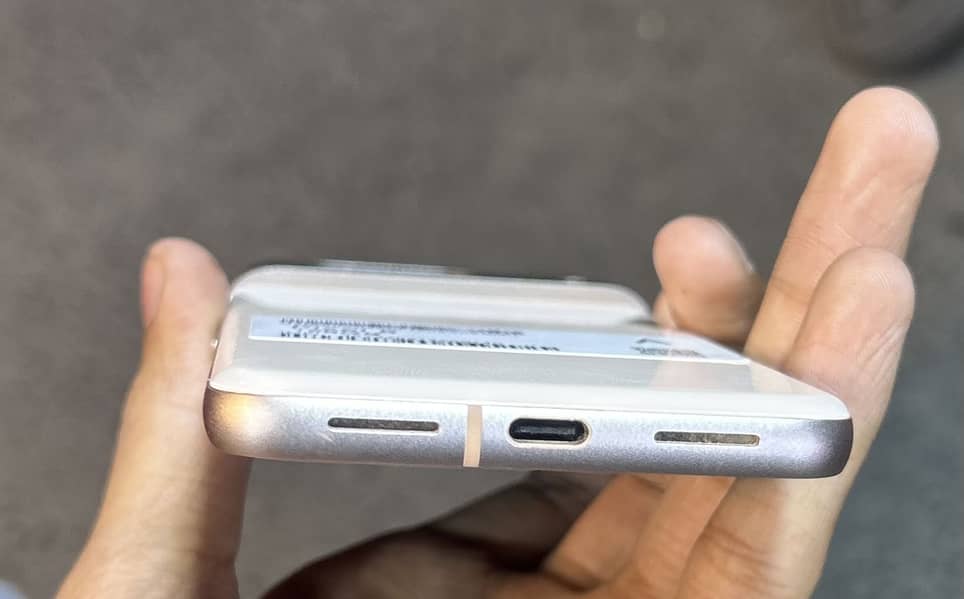 Google Pixel 8 2