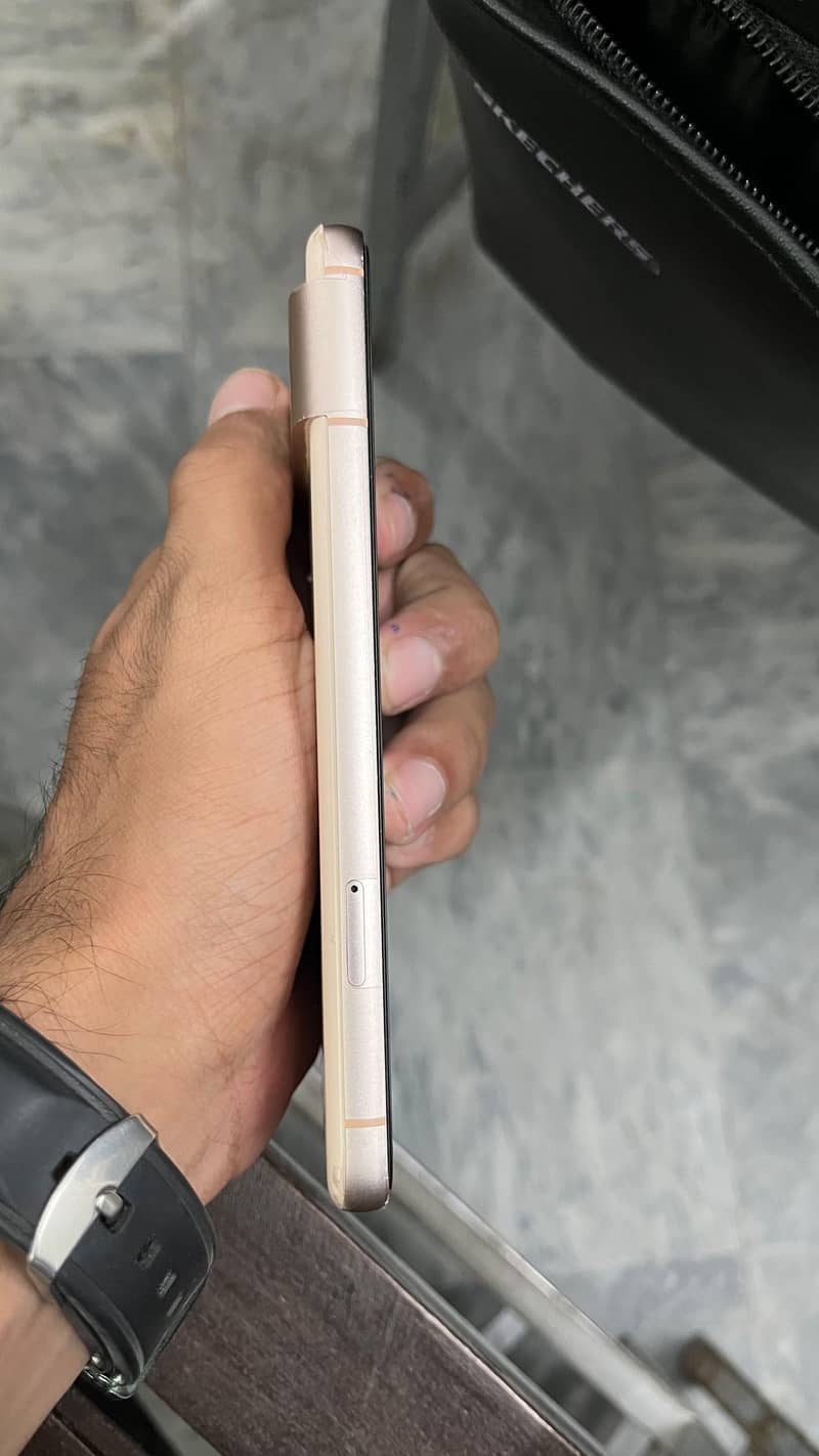 Google pixel 8 1