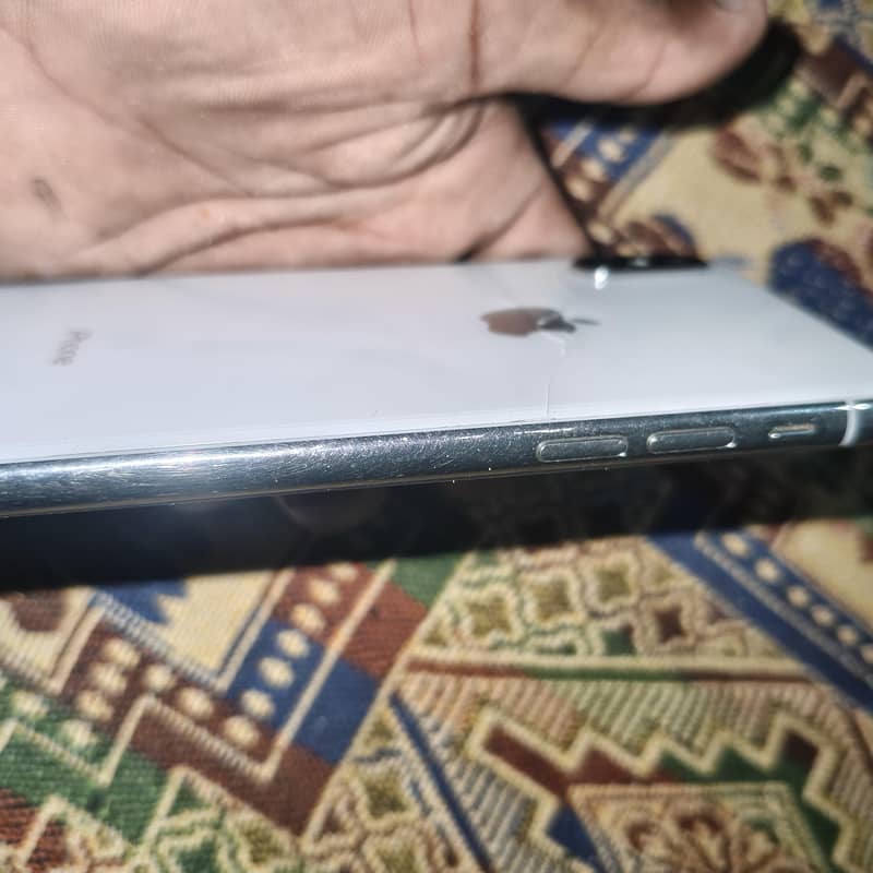 Apple iPhone X 6