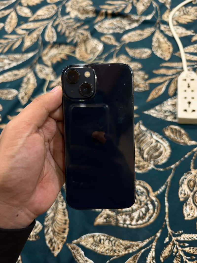 Apple iPhone 13 2