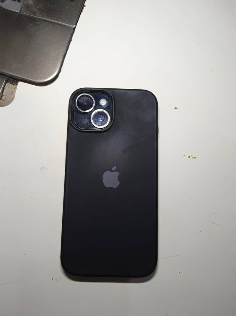Apple iPhone 15 jv 0