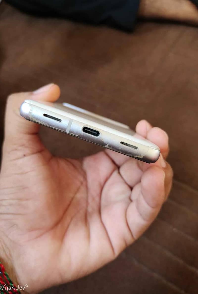 Google Pixel 7a 1