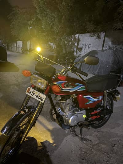 United 125cc 2025 model Karachi registered
