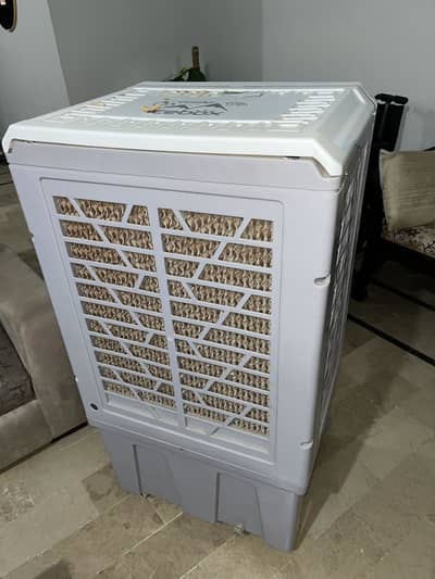 Air cooler ice box technology