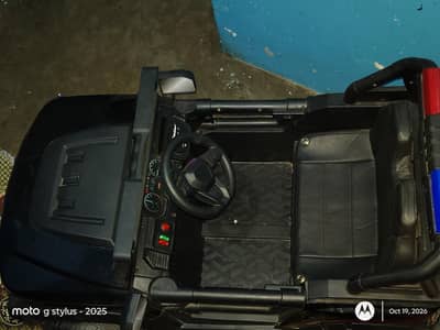 Jeep 10/10 hai 2 bacha aram sa Chala lata beth k