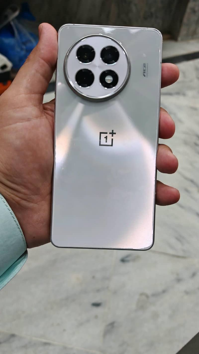 One Plus 13R 4