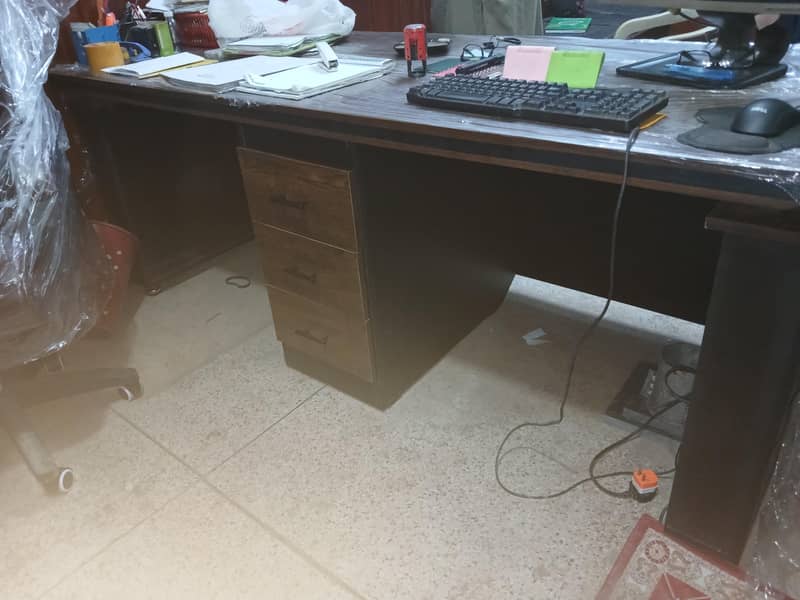 Office Table & Side Table 4