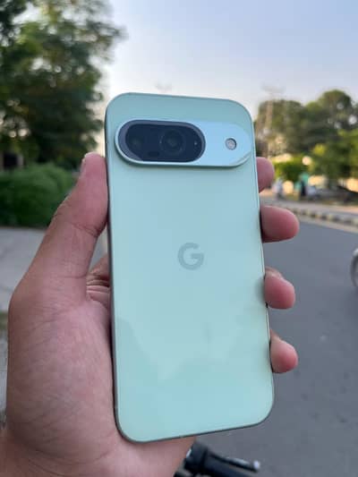Google Pixel 9