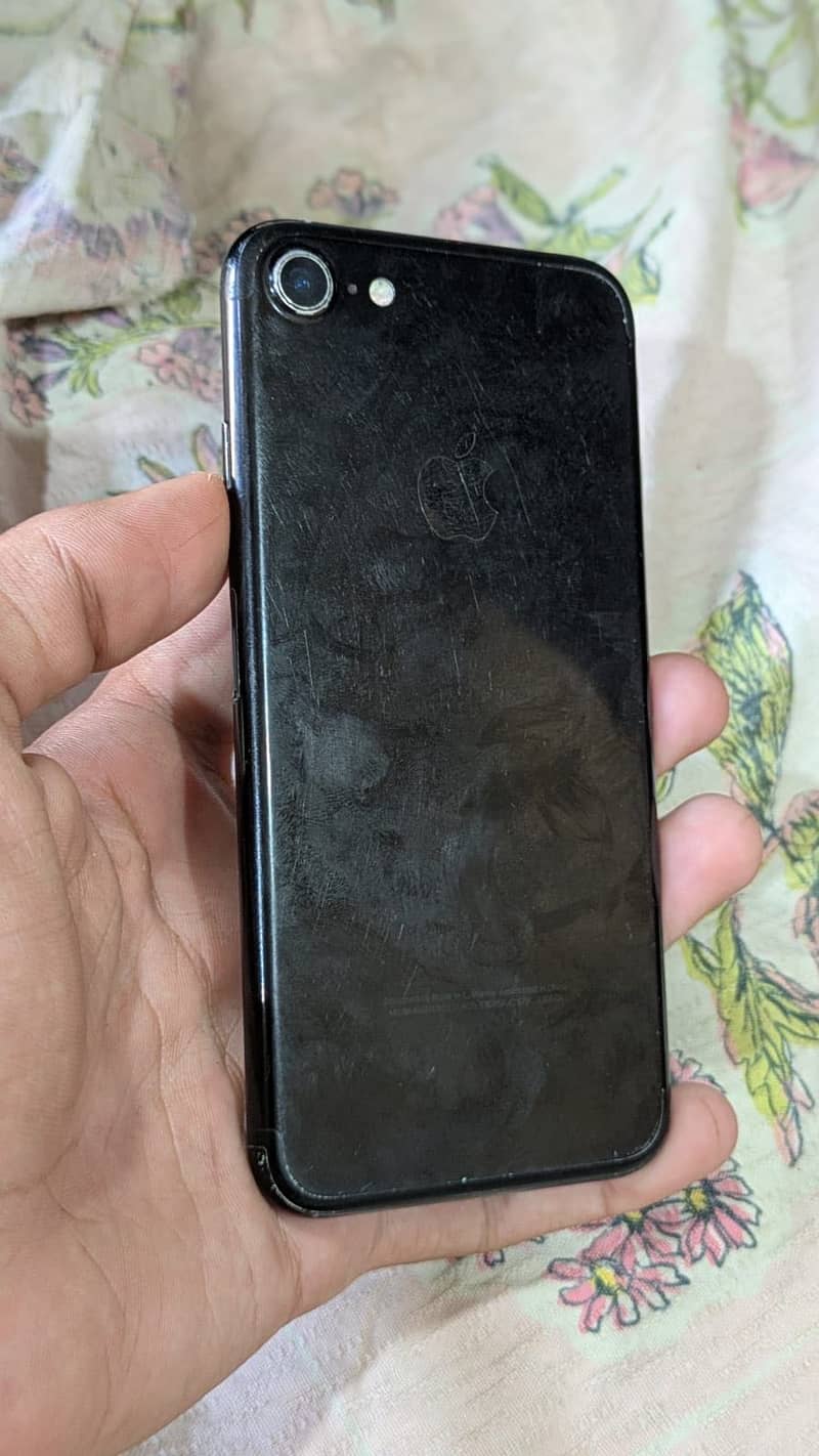 Apple iPhone 7 4