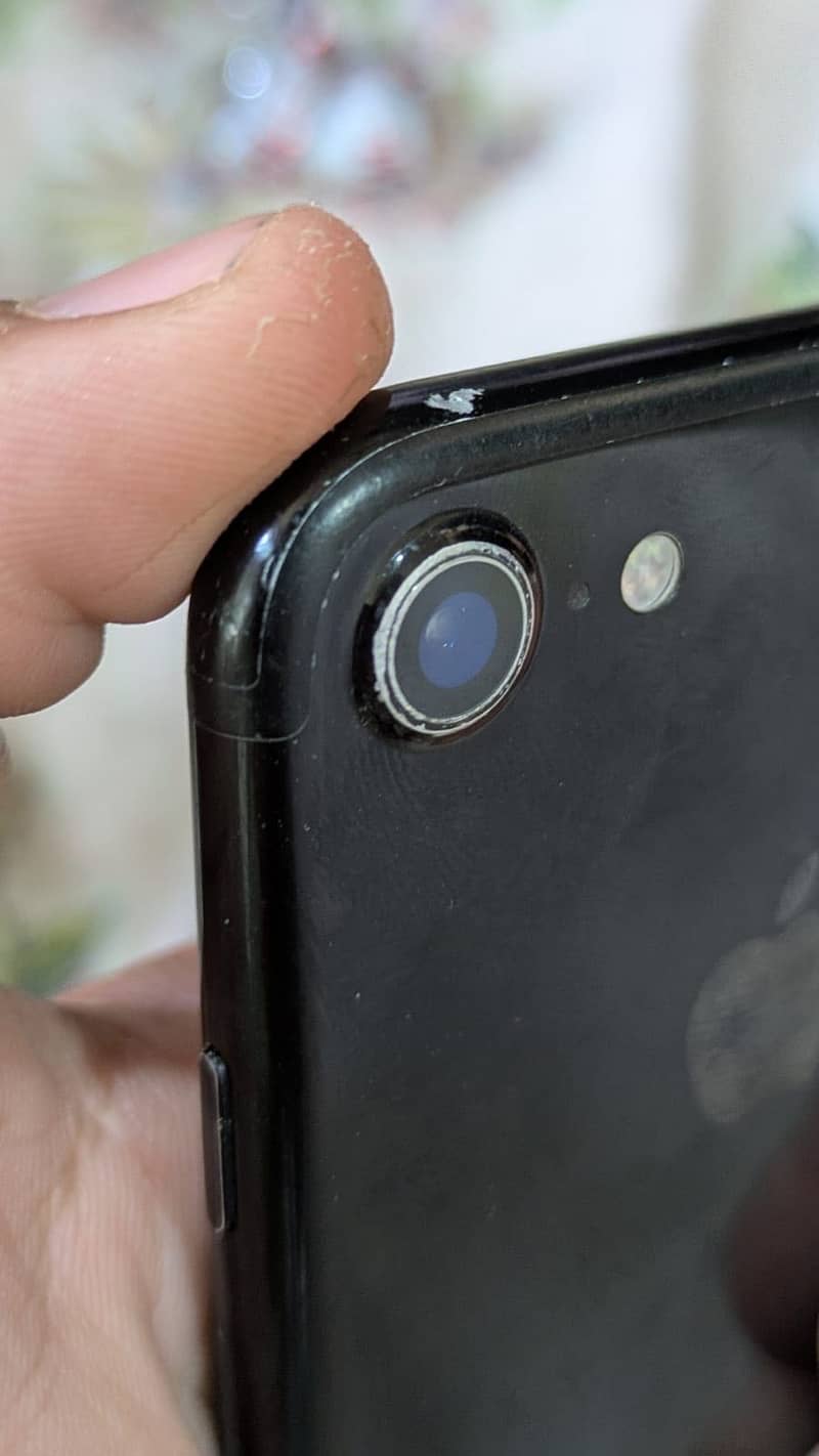 Apple iPhone 7 12