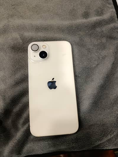 Apple iPhone 13