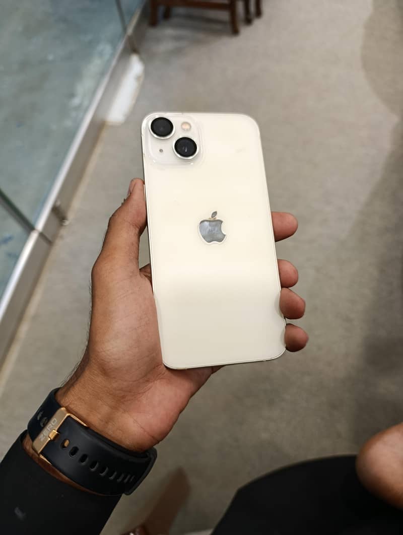 Apple iPhone 13 1