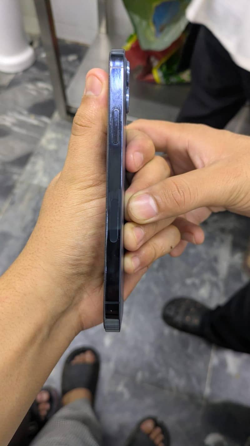 Apple iPhone 12 Pro 0